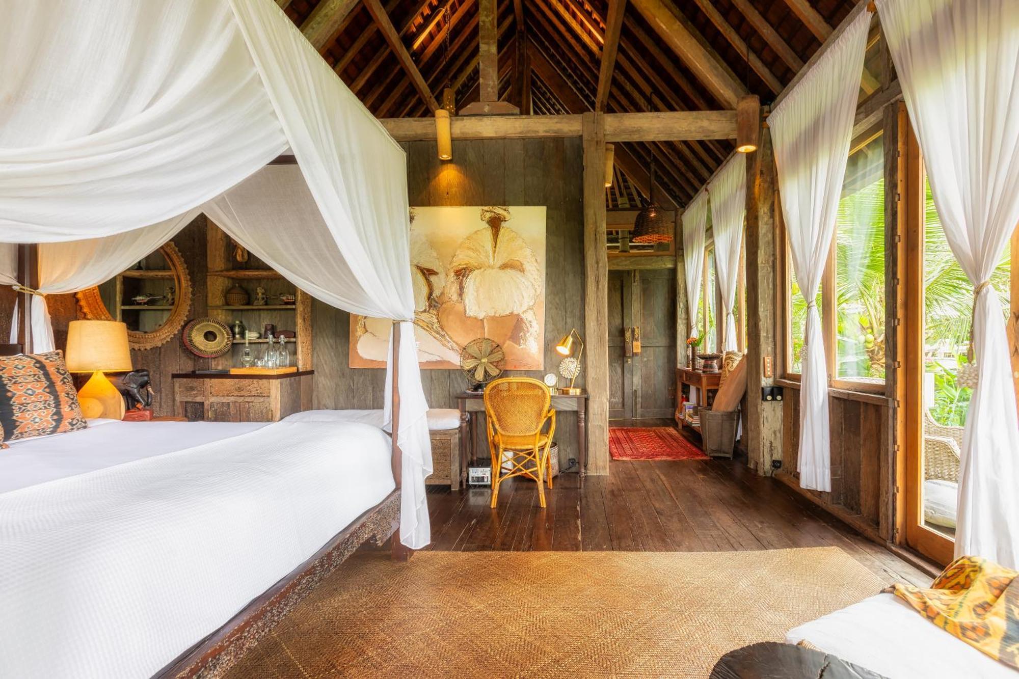 Stone House Hotel Ubud  Exterior photo