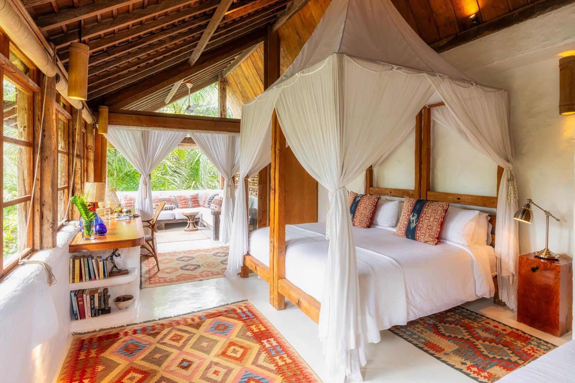 Stone House Hotel Ubud  Exterior photo
