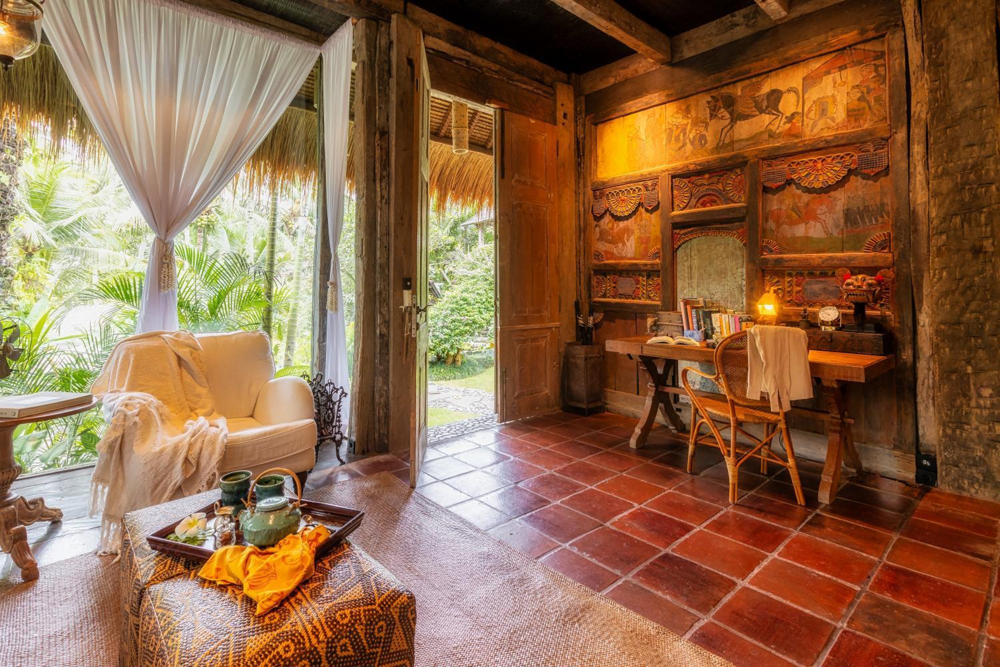 Stone House Hotel Ubud  Exterior photo