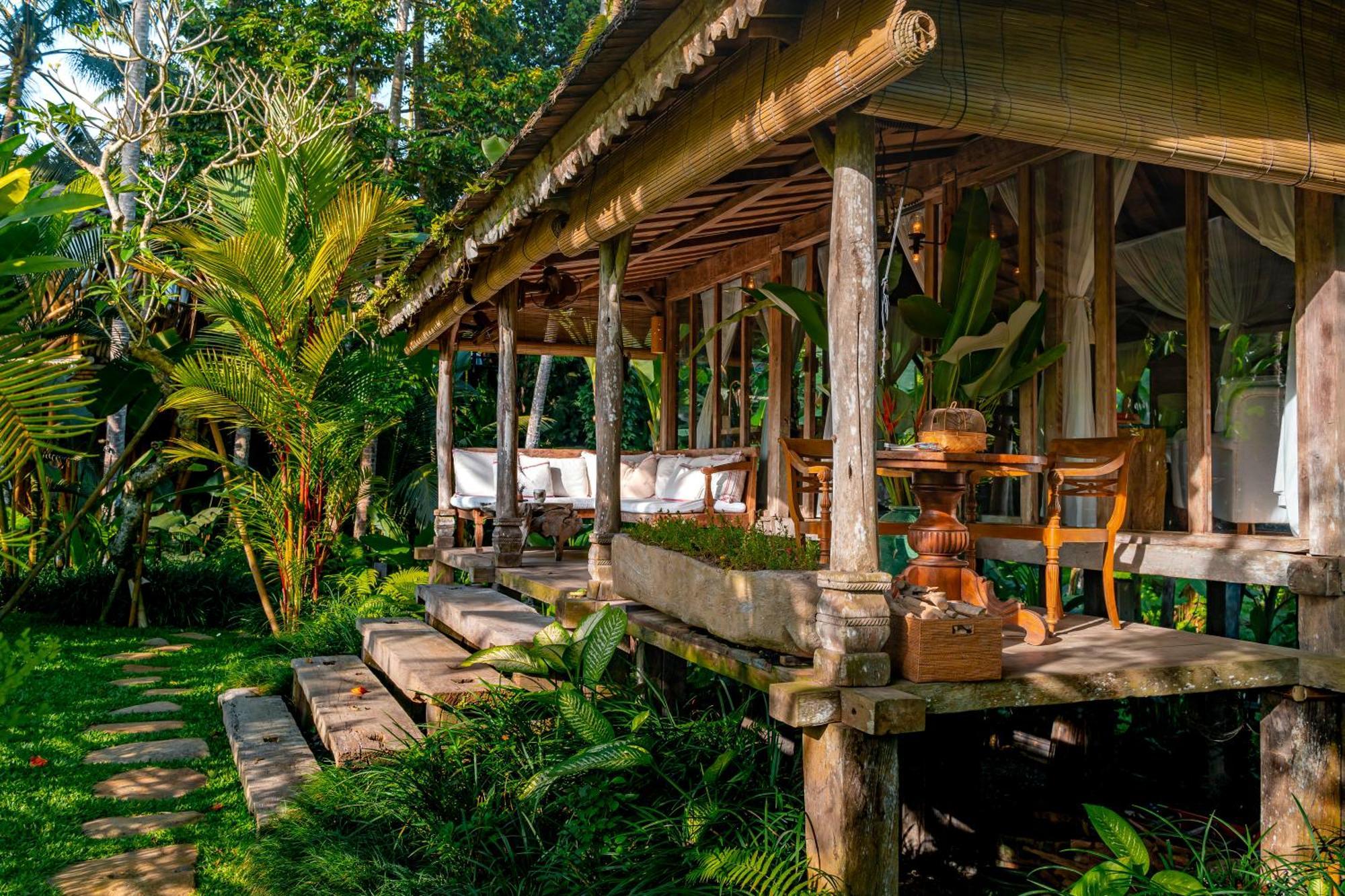 Stone House Hotel Ubud  Exterior photo